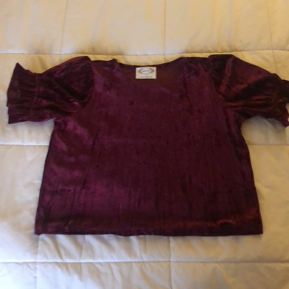 Gorgeous velvet pants outfit in Maroon - Picture 2 of 5